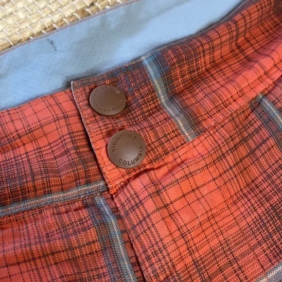 Columbia‎ Omni-Shade Orange/Grey Plaid Performance Shorts Size 40
